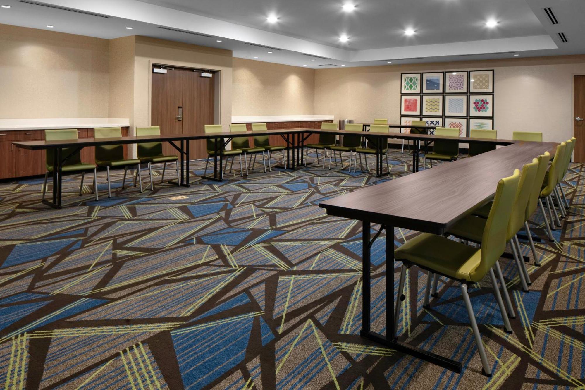 Holiday Inn Express & Suites Griffin Exteriör bild